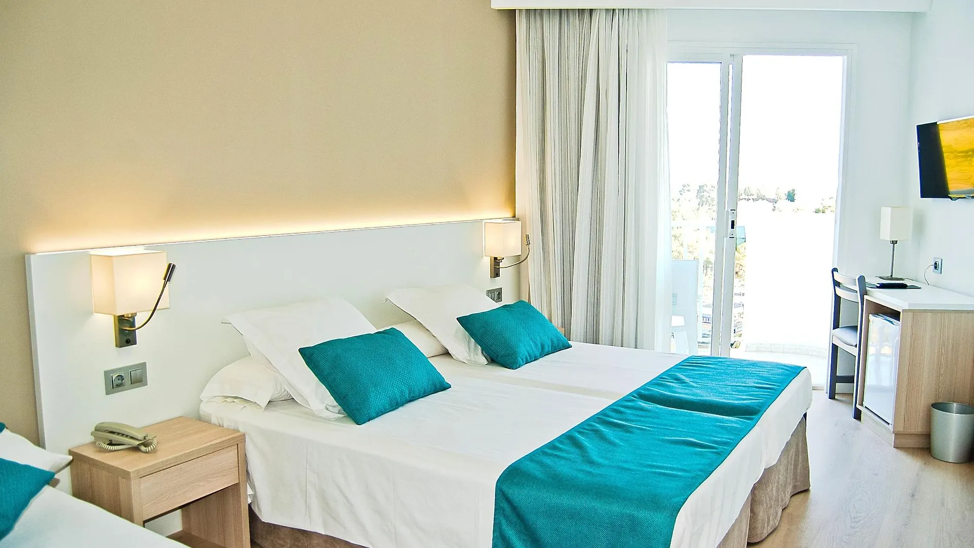 Bq Delfin Azul Hotel Port de Alcudia  Spain